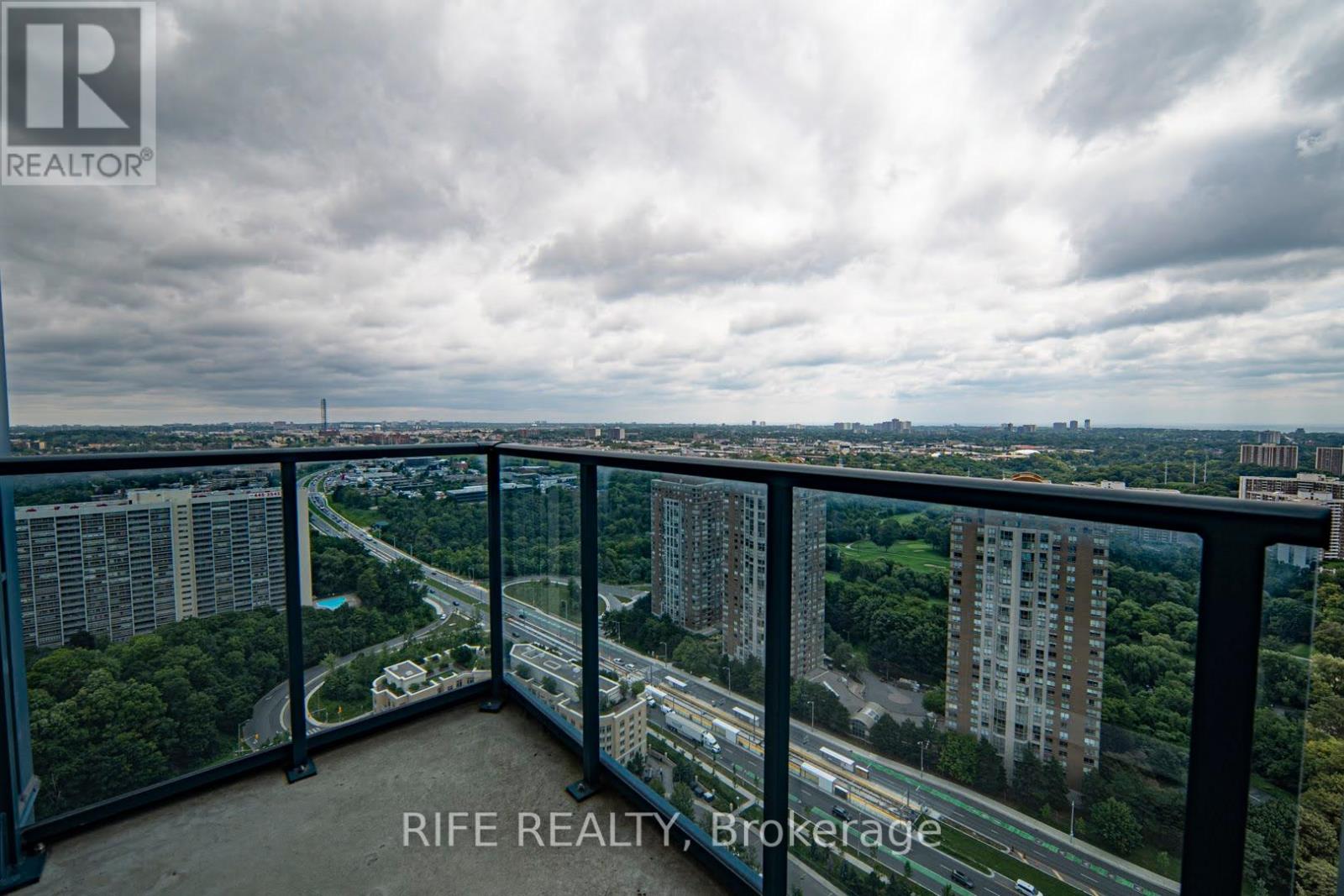3301 - 181 Wynford Drive, Toronto, Ontario  M3C 0C6 - Photo 6 - C12266328