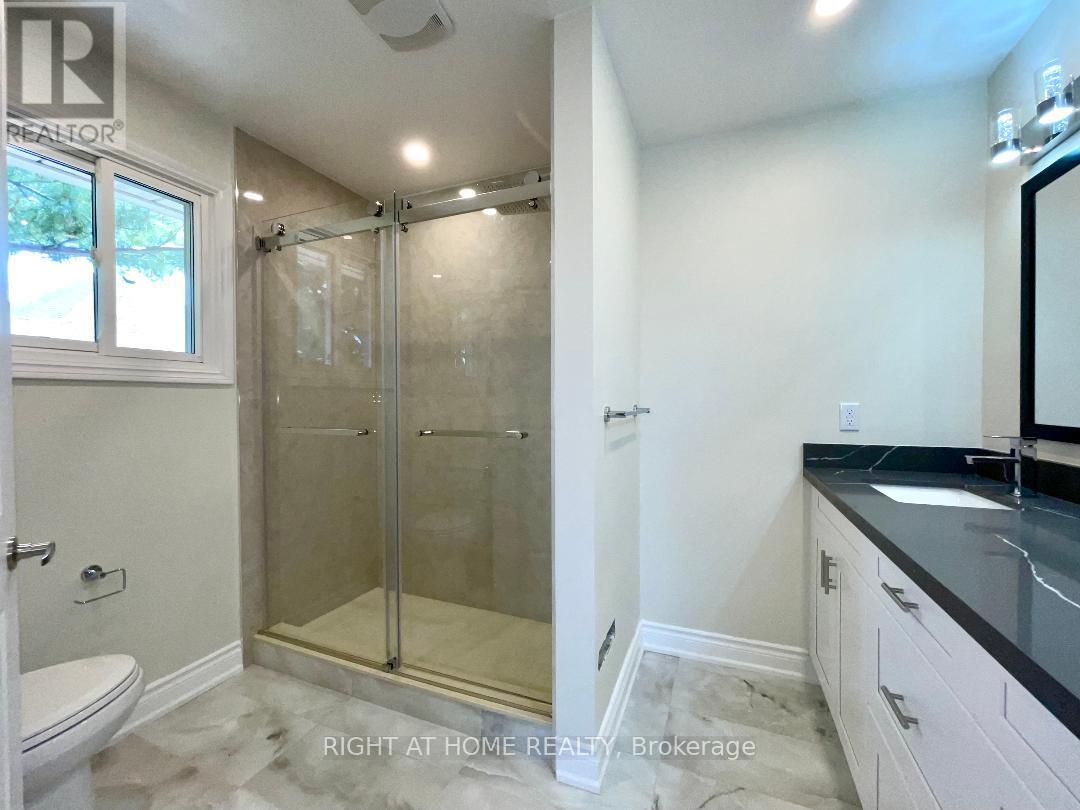3668 Belvedere Crescent, Mississauga, Ontario  L5L 3B4 - Photo 25 - W12236805