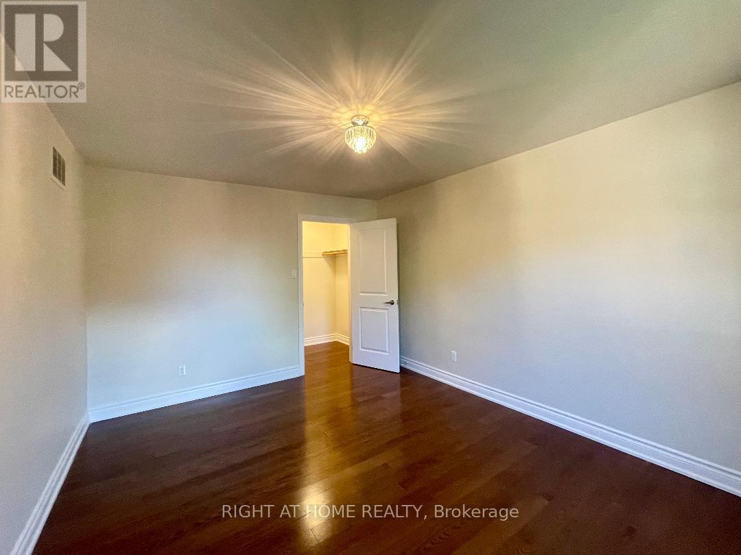 3668 Belvedere Crescent, Mississauga, Ontario  L5L 3B4 - Photo 28 - W12236805