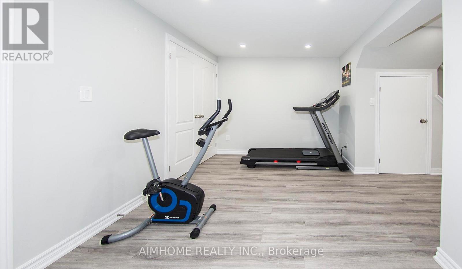 118 Emery Hill Boulevard, Markham, Ontario  L6C 2S5 - Photo 15 - N12258225