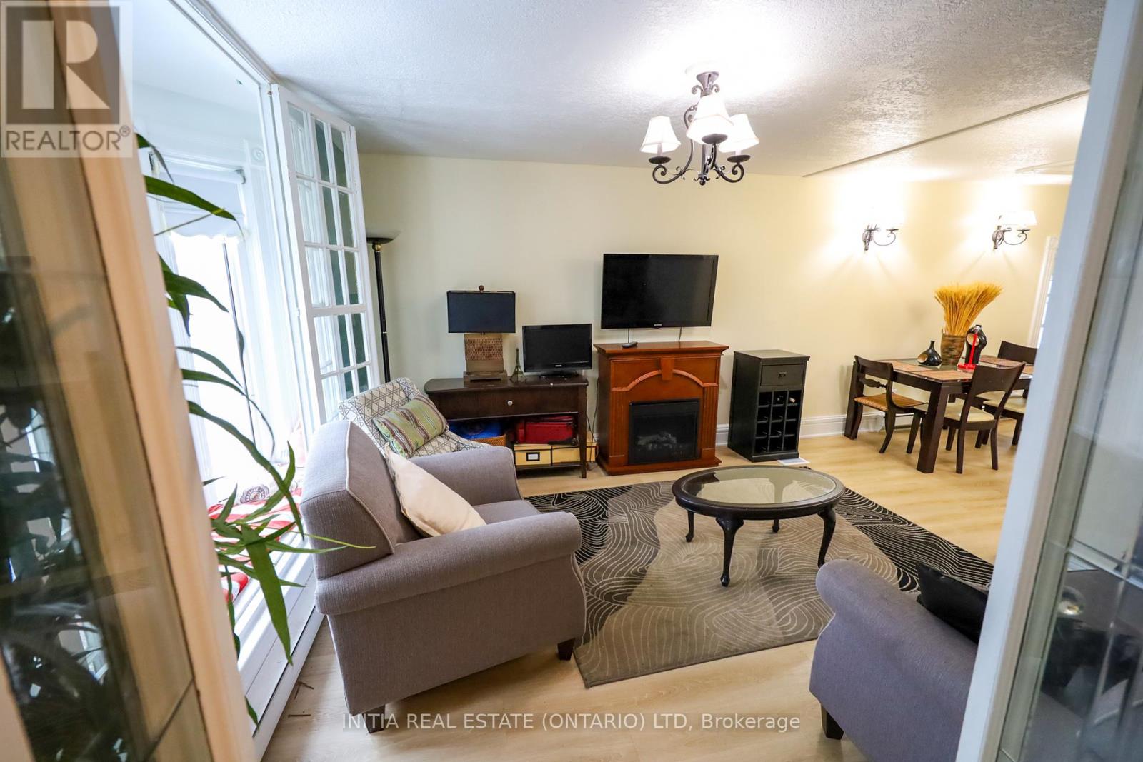 552 Adelaide Street N, London East, Ontario  N6B 3J5 - Photo 29 - X12266365