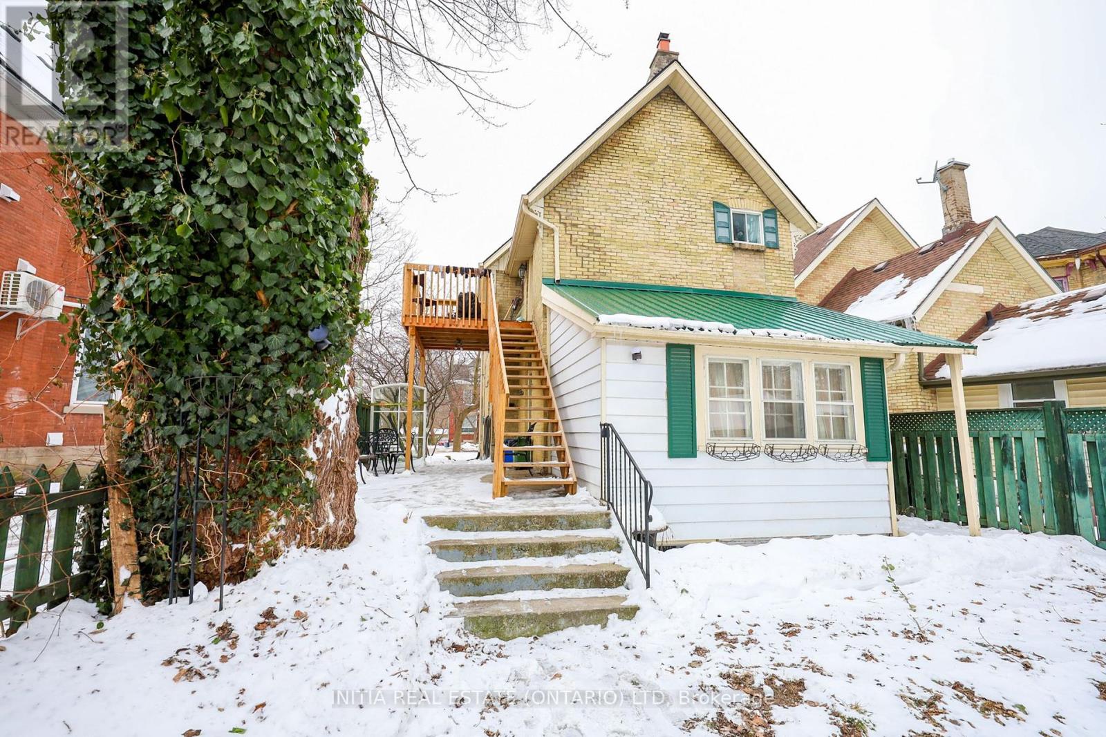 552 Adelaide Street N, London East, Ontario  N6B 3J5 - Photo 6 - X12266365