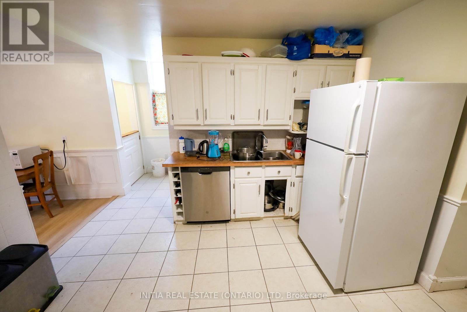 552 Adelaide Street N, London East, Ontario  N6B 3J5 - Photo 8 - X12266365