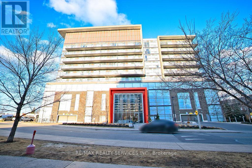 Property at 1021 - 15 JAMES FINLAY WAY image 2