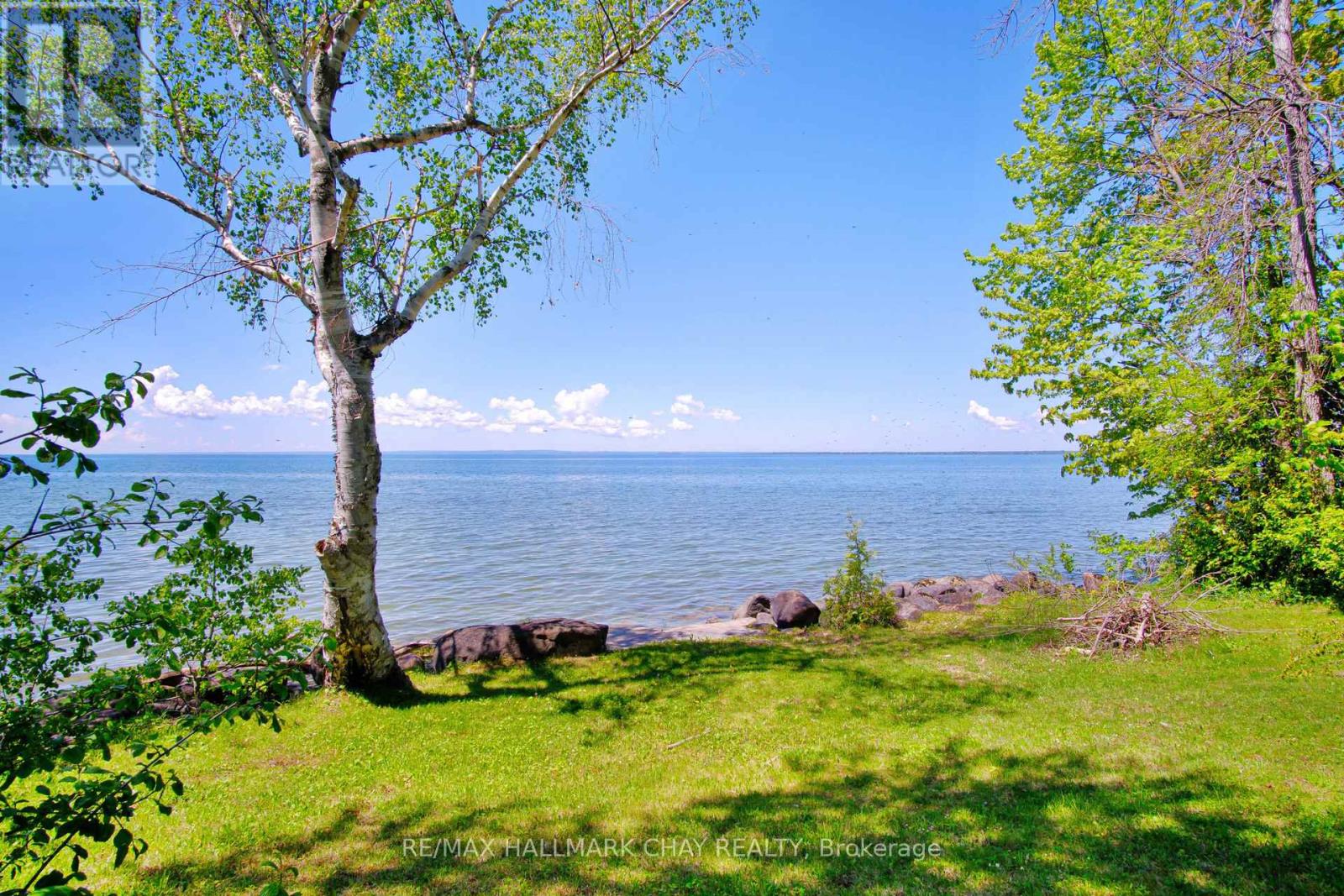 Property at 2196 LAKESHORE DRIVE image 4
