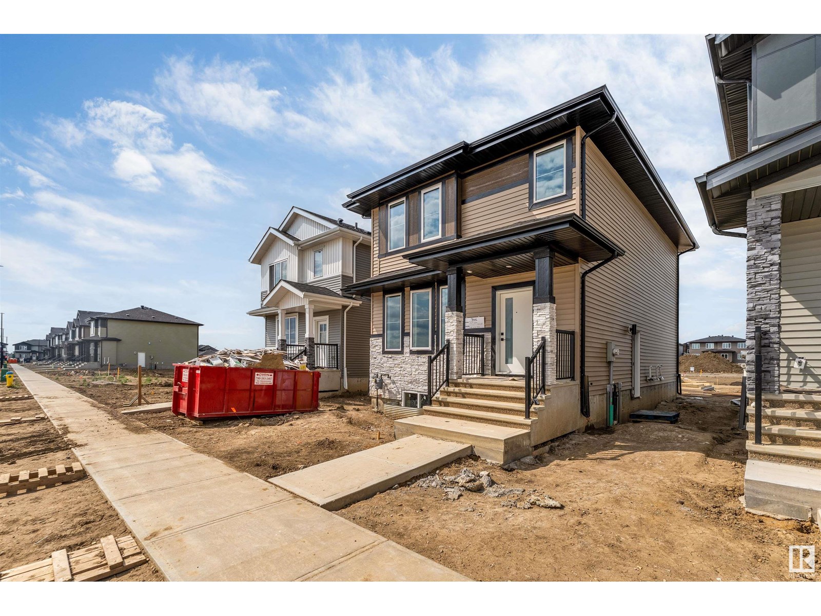 Property at 3614 39 AV image 2