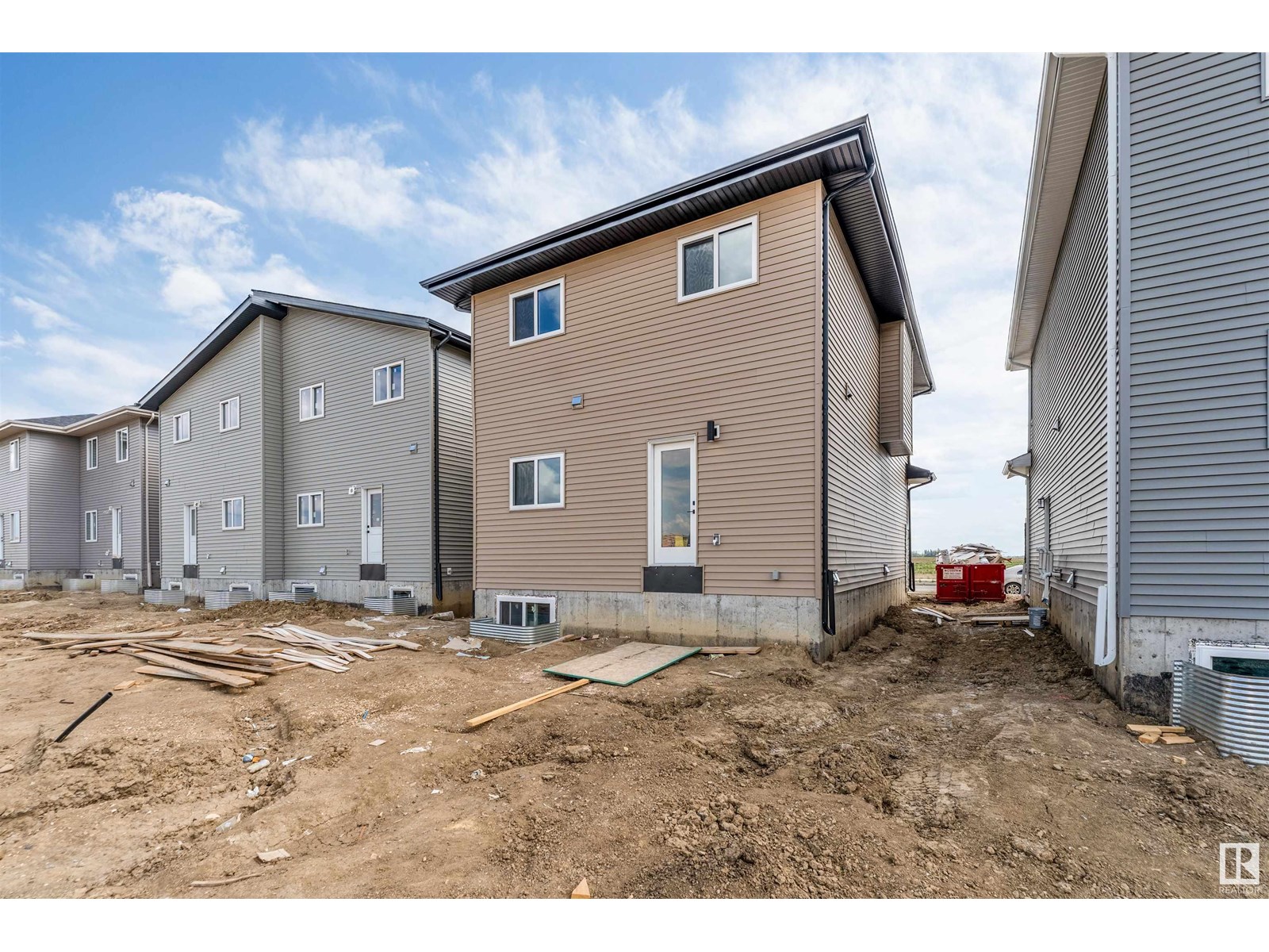 Property at 3614 39 AV image 4