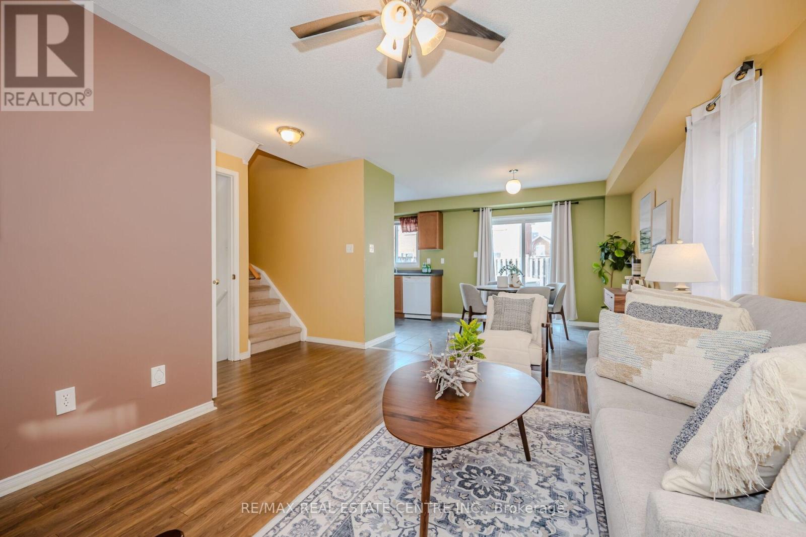 37 Hollingsworth Circle, Brampton, Ontario  L7A 0J7 - Photo 7 - W12266415