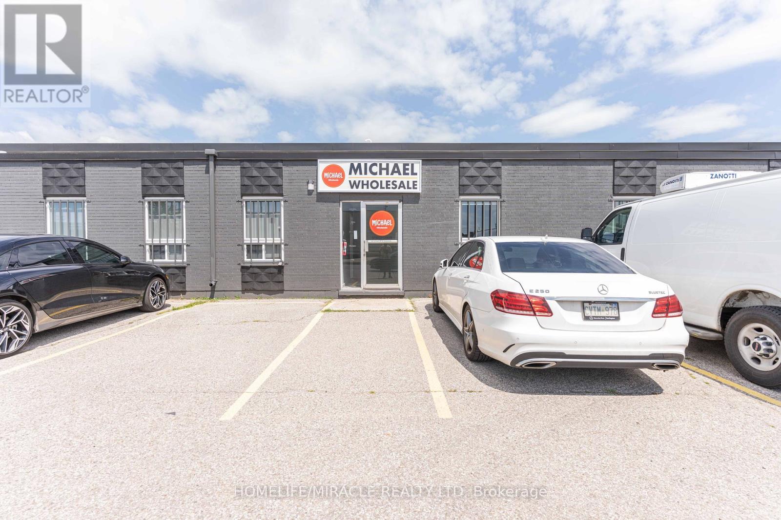 B - 395 Franklin Boulevard, Cambridge, Ontario  N1R 8G8 - Photo 1 - X12266417
