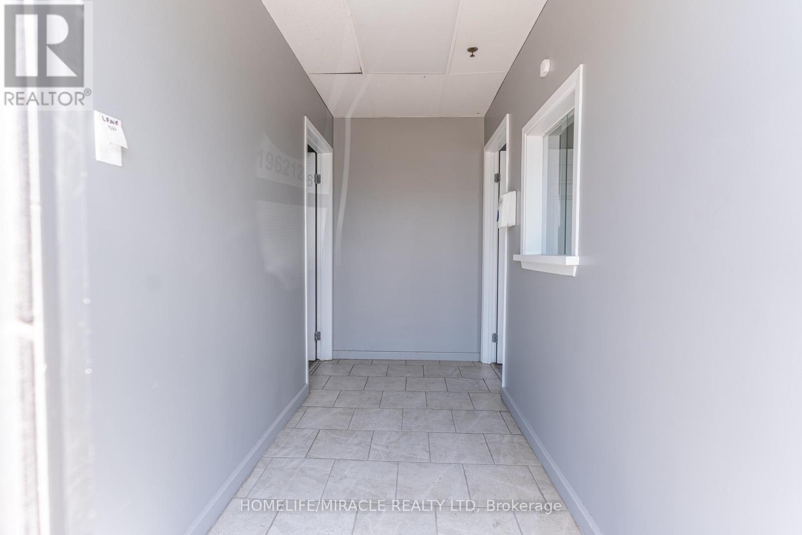 B - 395 Franklin Boulevard, Cambridge, Ontario  N1R 8G8 - Photo 3 - X12266417
