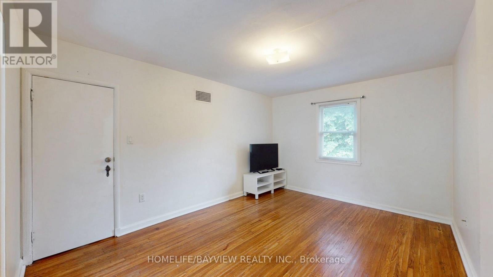 88 Arkell Street, Hamilton, Ontario  L8S 1N7 - Photo 32 - X12266419