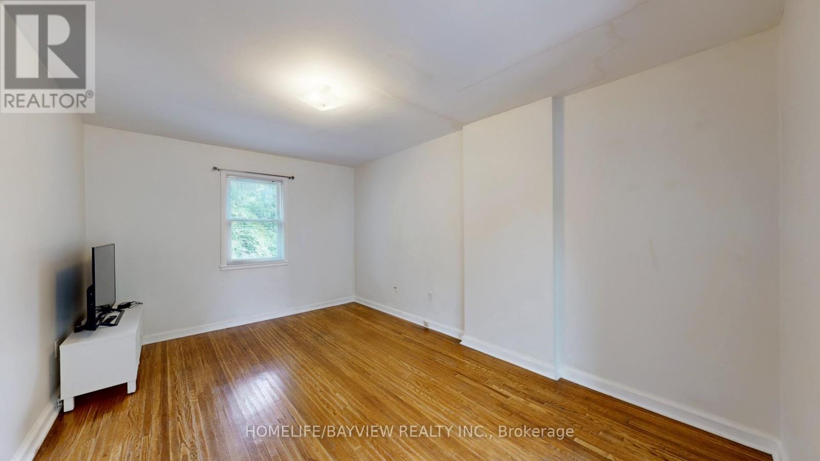 88 Arkell Street, Hamilton, Ontario  L8S 1N7 - Photo 35 - X12266419