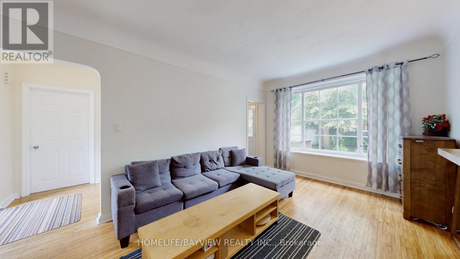 88 Arkell Street, Hamilton, Ontario  L8S 1N7 - Photo 8 - X12266419