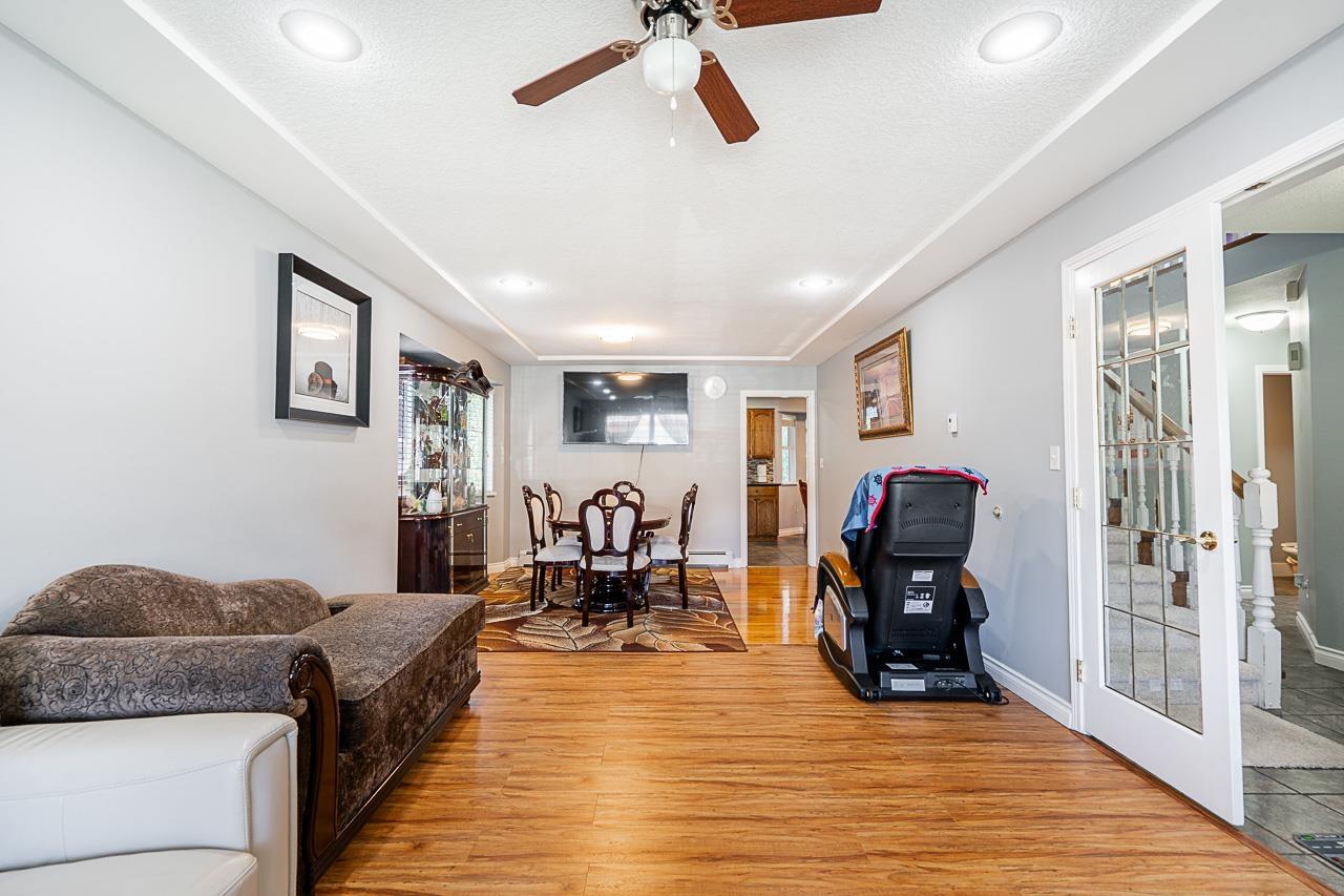2989 Creekside Drive, Abbotsford, British Columbia  V2T 5K3 - Photo 3 - R3023513