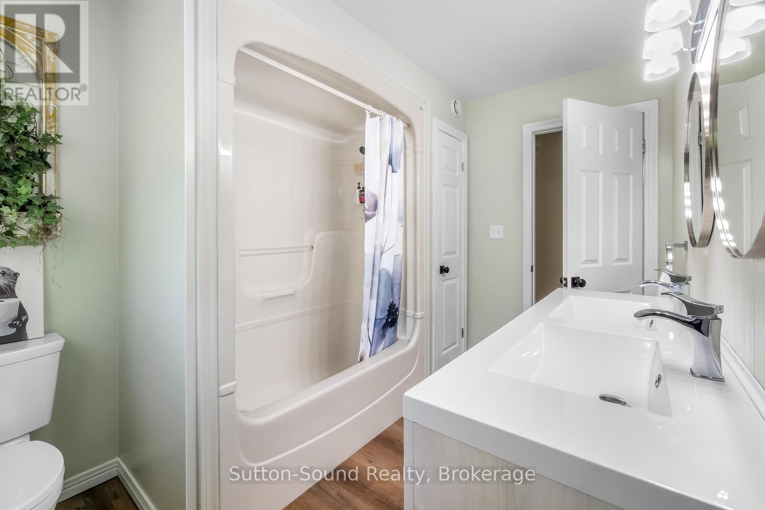 222416 Derby Keppel Townline, Georgian Bluffs, Ontario  N4K 5N7 - Photo 19 - X12266515