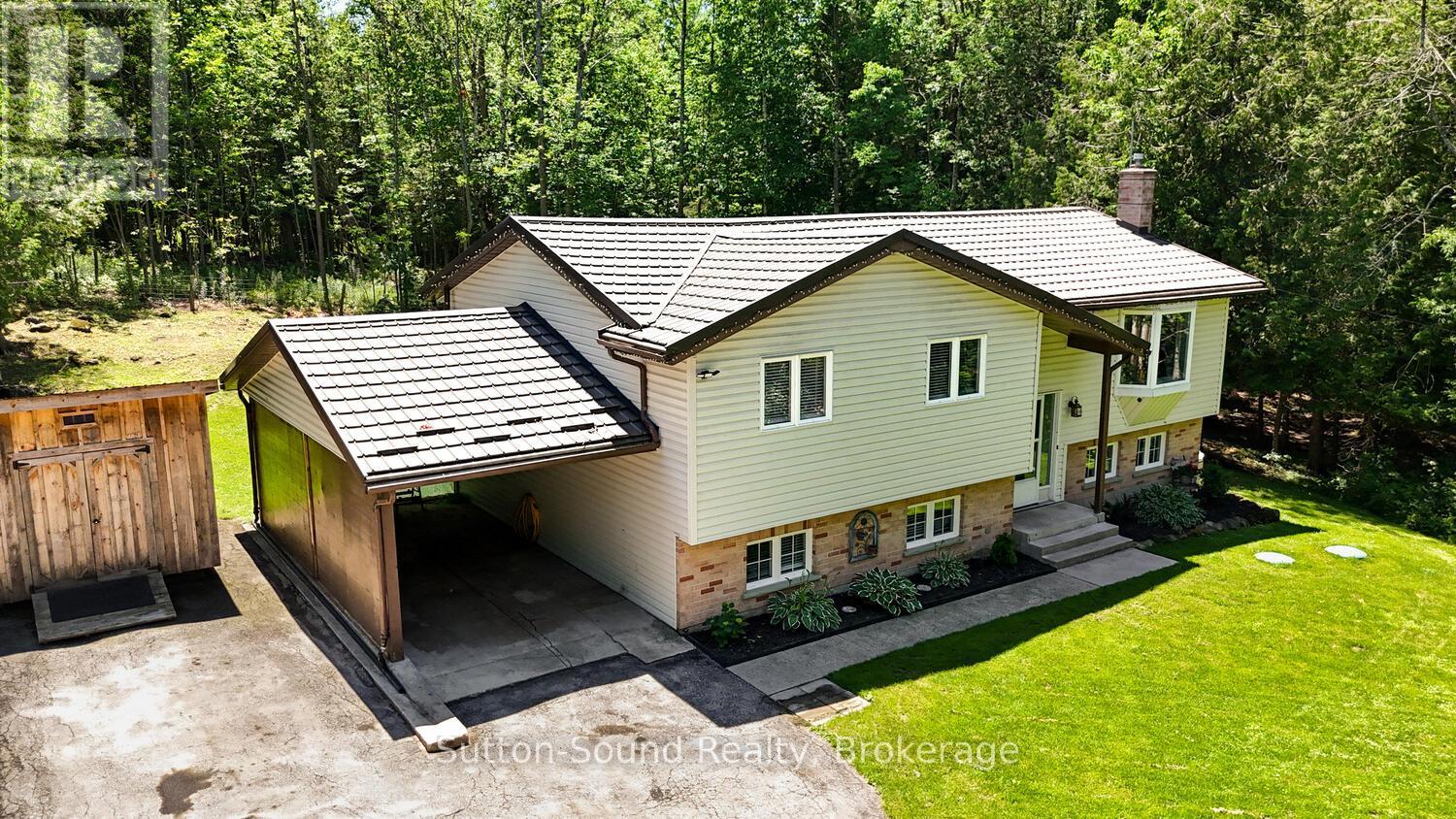 222416 Derby Keppel Townline, Georgian Bluffs, Ontario  N4K 5N7 - Photo 2 - X12266515