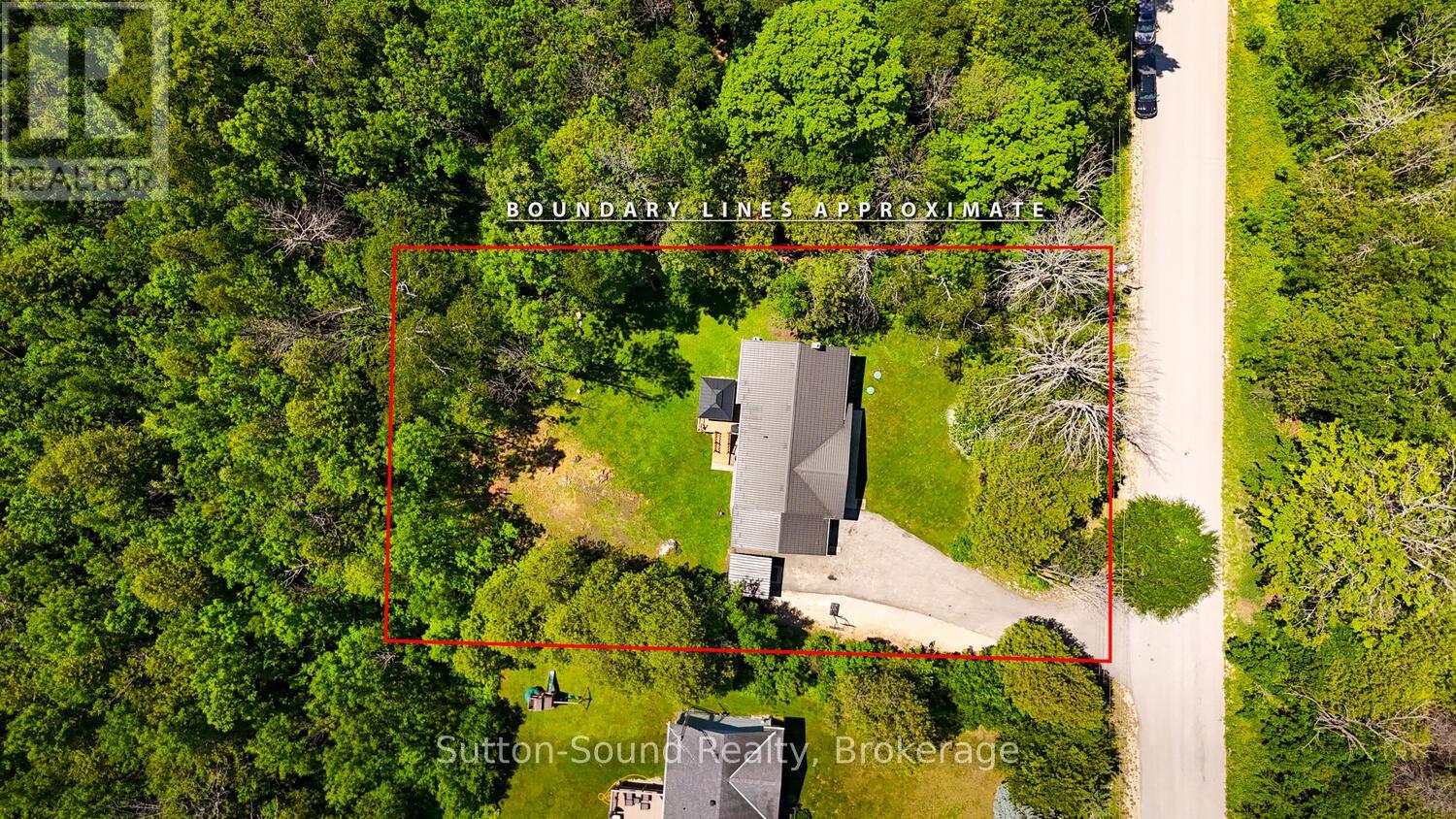 222416 Derby Keppel Townline, Georgian Bluffs, Ontario  N4K 5N7 - Photo 3 - X12266515