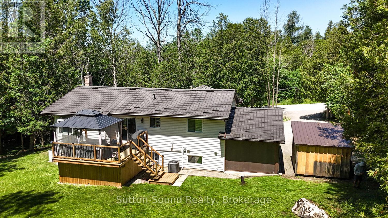 222416 Derby Keppel Townline, Georgian Bluffs, Ontario  N4K 5N7 - Photo 33 - X12266515