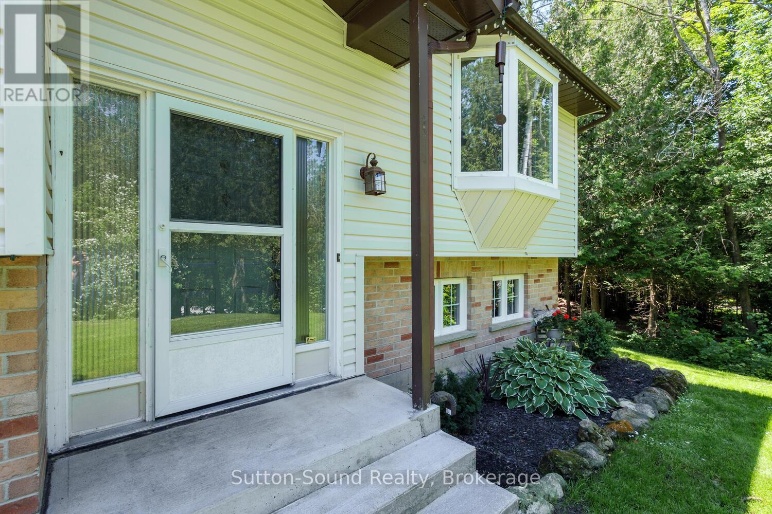 222416 Derby Keppel Townline, Georgian Bluffs, Ontario  N4K 5N7 - Photo 6 - X12266515
