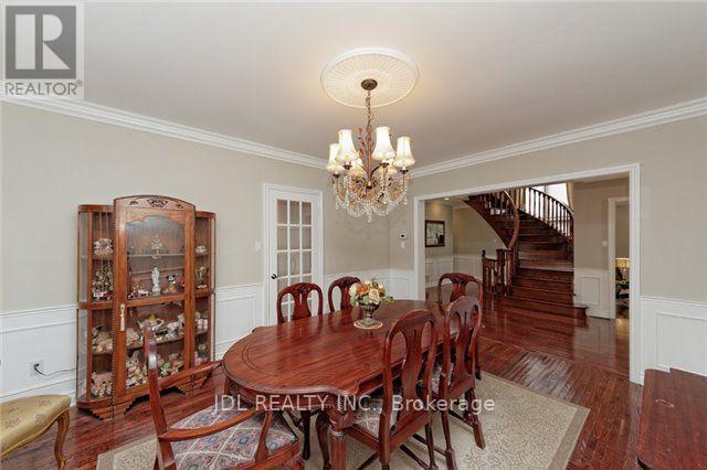 22 Hillholm Boulevard, Richmond Hill (Bayview Hill), Ontario  L4B 2J3 - Photo 8 - N12266455