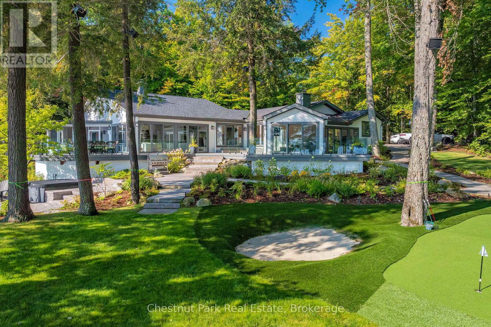 1082 Halls Rd #5, Muskoka Lakes, Ontario  P0B 1J0 - Photo 34 - X12085585