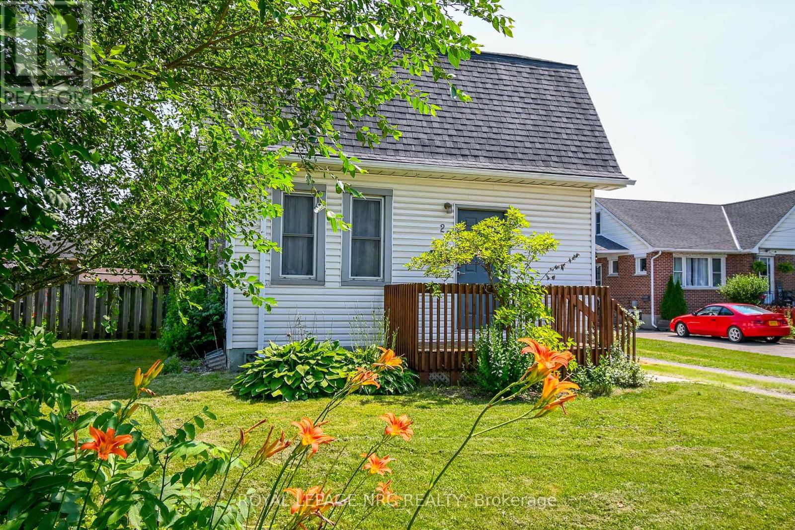 Property at 20 TOWNLINE ROAD E image 2