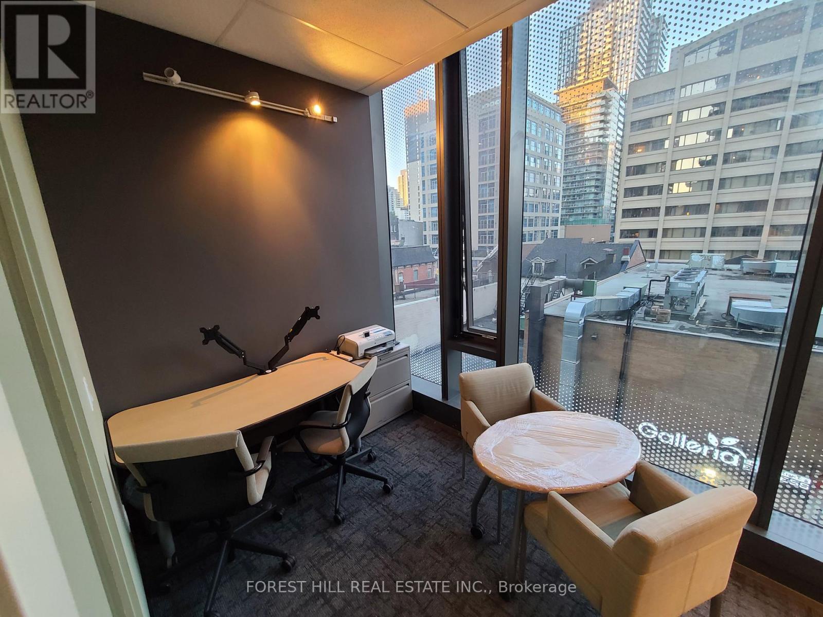 313 - 15 Wellesley Street W, Toronto, Ontario  M4Y 0G7 - Photo 1 - C12266495
