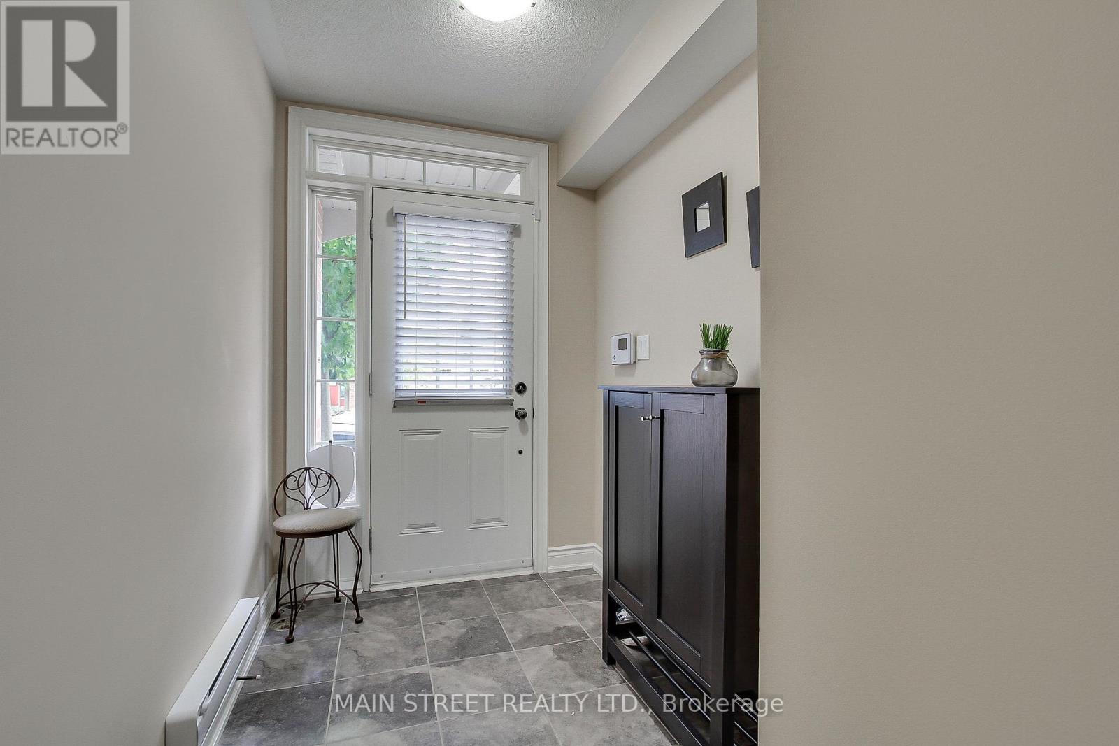 Property at 9 MAGPIE WAY E image 4