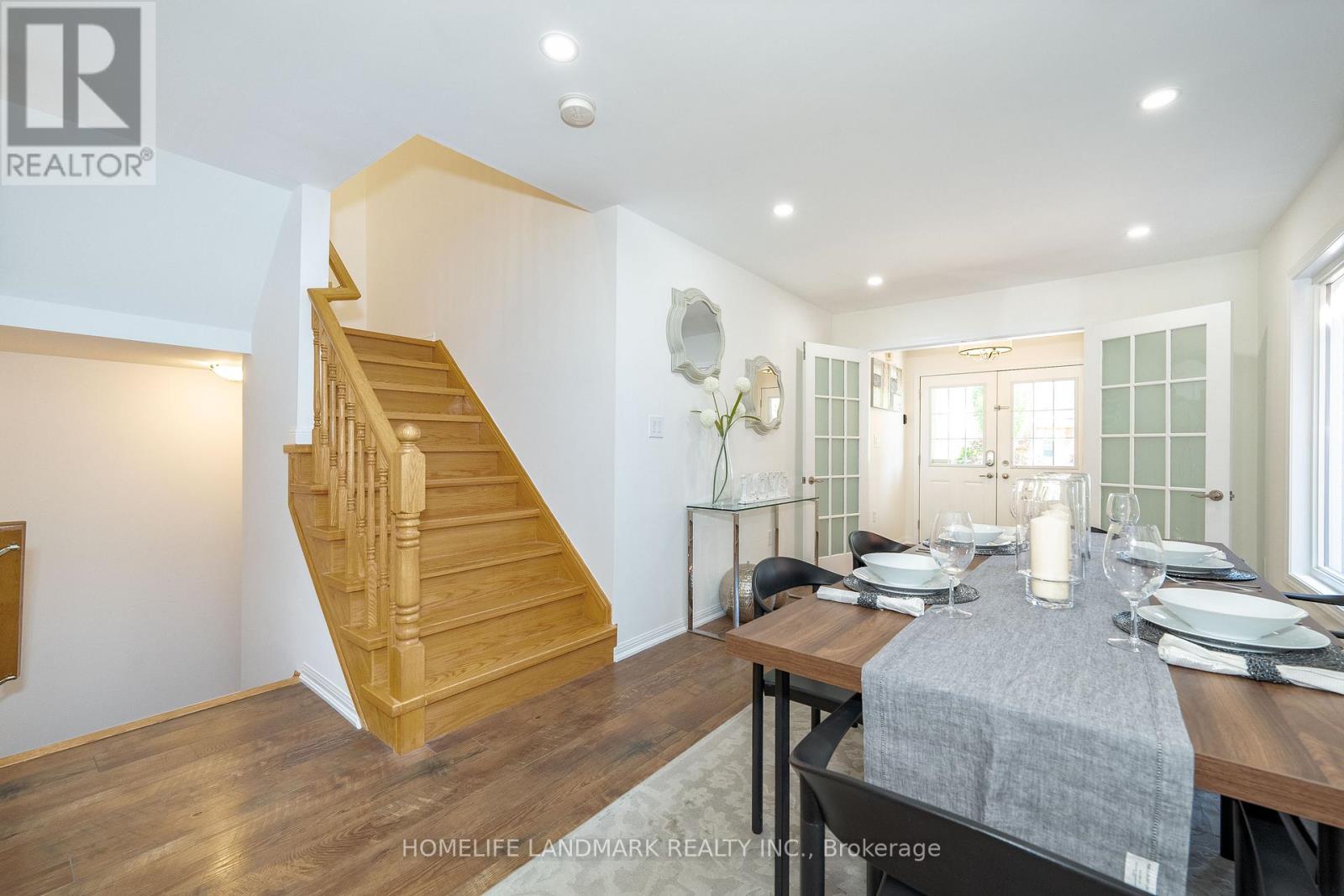 Property at 139 DOUGHERTY CRESCENT image 5