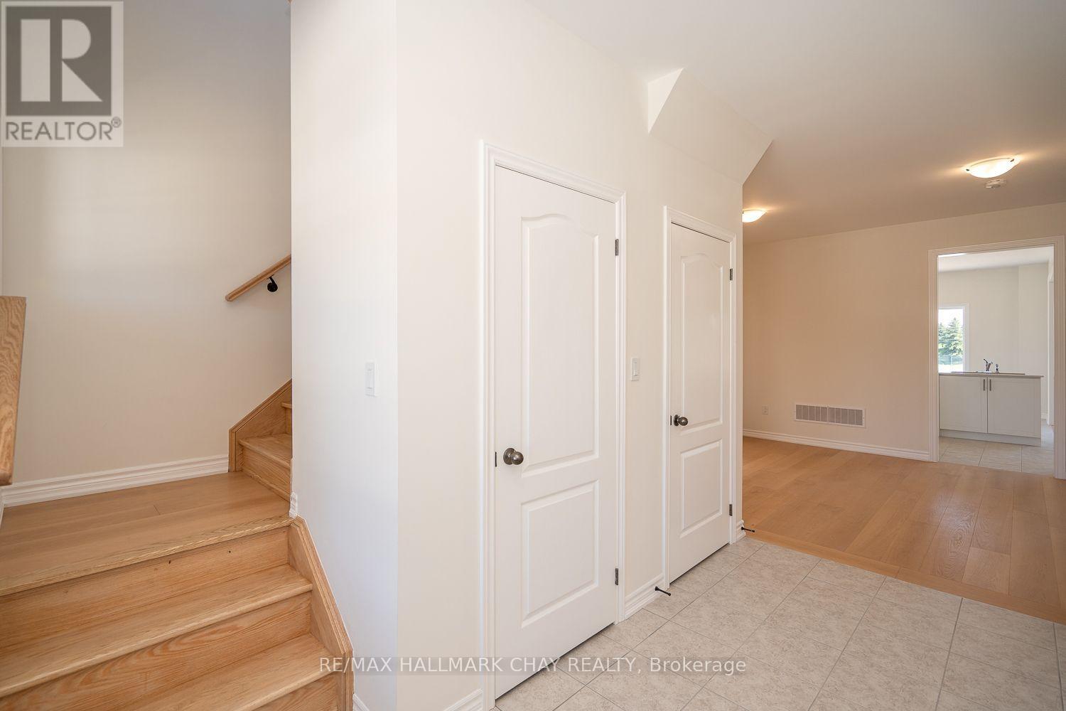 Property at 21 FENN CRESCENT image 5