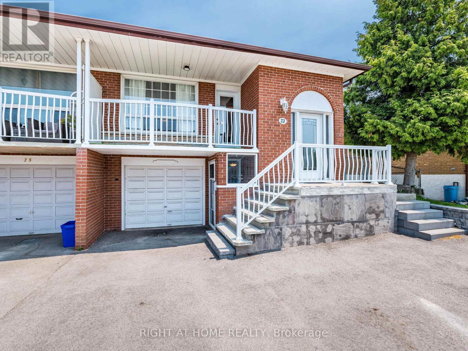 Property at 23 NORTH HUMBER DRIVE image 2