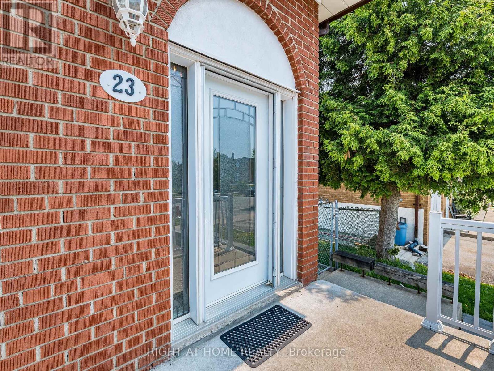 Property at 23 NORTH HUMBER DRIVE image 5
