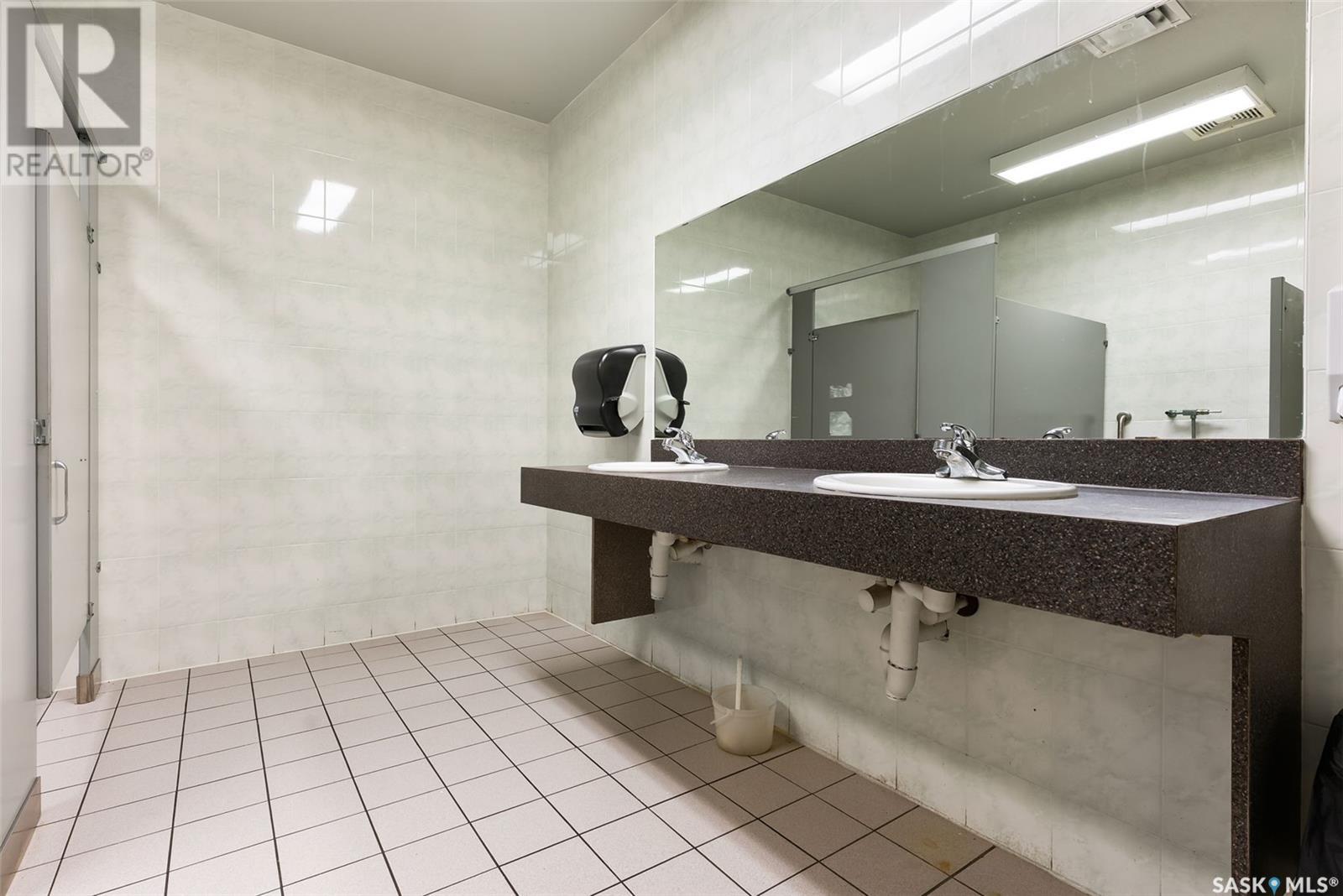 200 Victoria Avenue E, Regina, Saskatchewan  S4N 0N4 - Photo 28 - SK011750