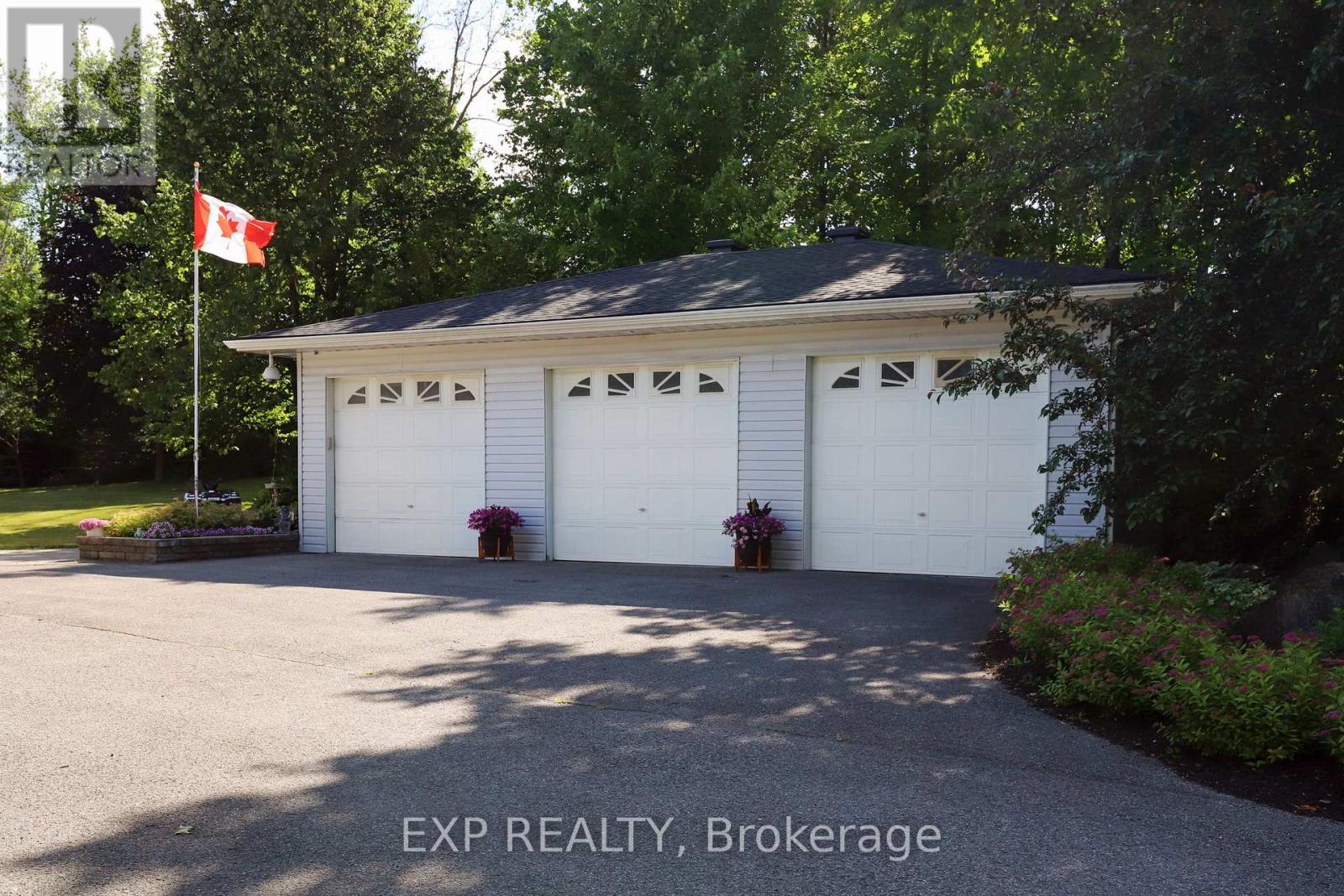 Property at 6385 THIRD LINE ROAD image 3
