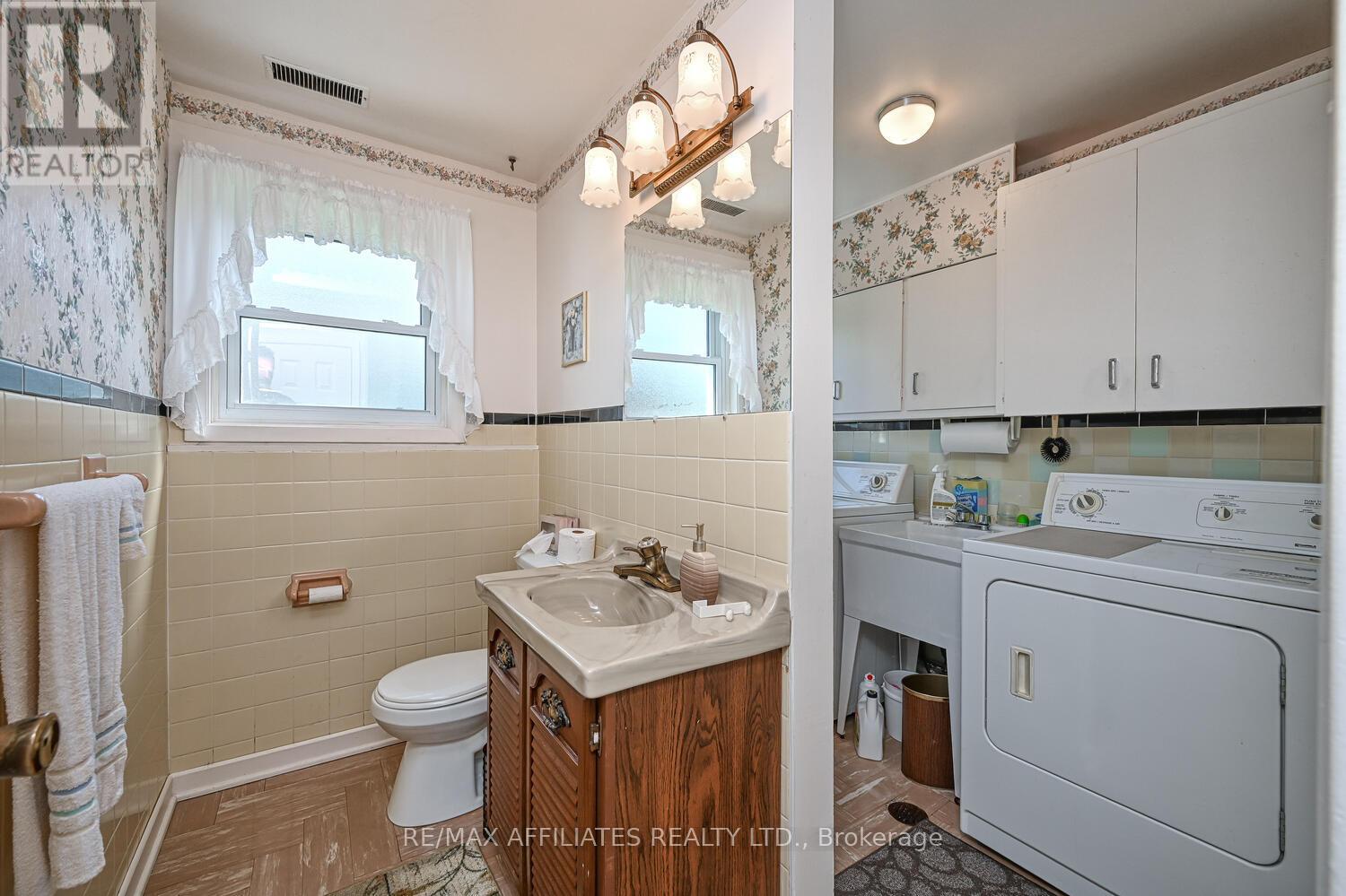 5 Ross Street W, Smiths Falls, Ontario  K7A 4L4 - Photo 33 - X12266553