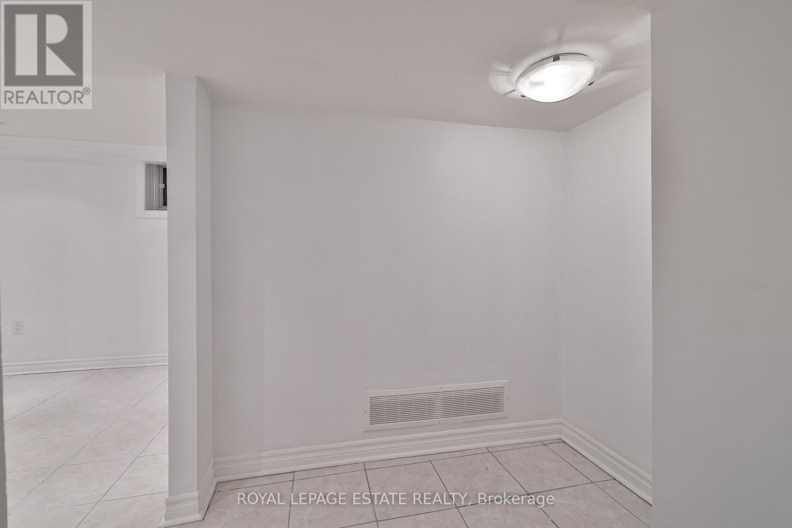 1279 Weston Road, Toronto, Ontario  M6M 4R2 - Photo 23 - W12266511