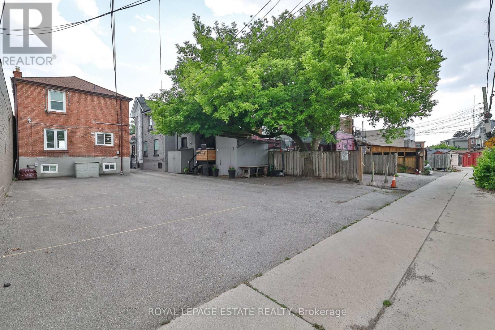 1279 Weston Road, Toronto, Ontario  M6M 4R2 - Photo 30 - W12266511