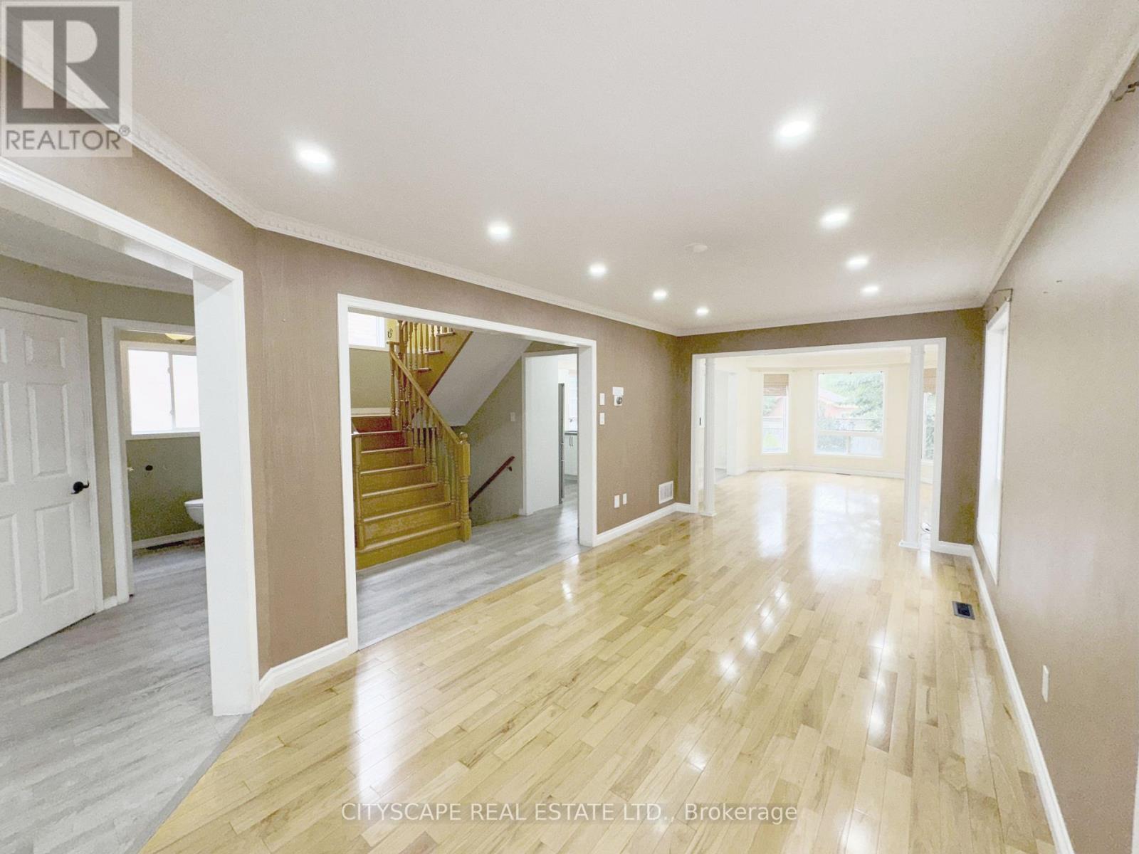 3310 Crimson King Circle, Mississauga, Ontario  L5W 8M8 - Photo 16 - W12266539