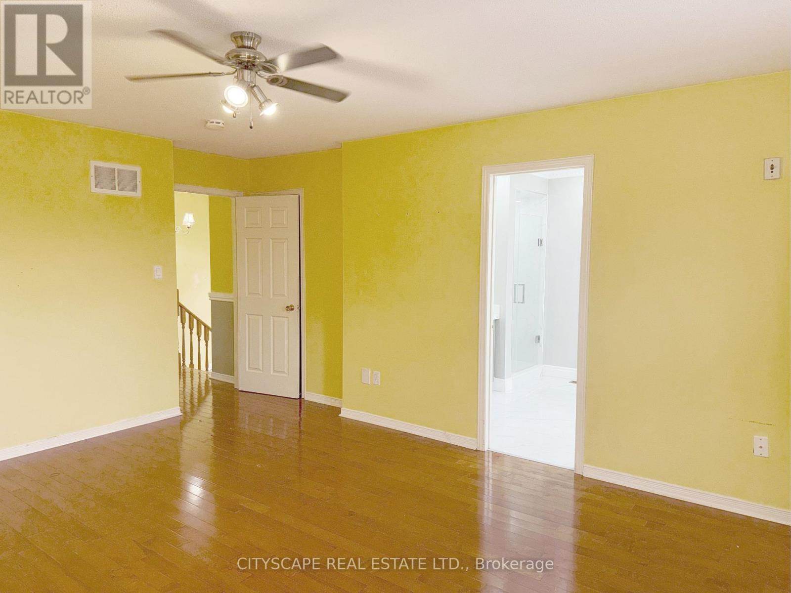 3310 Crimson King Circle, Mississauga, Ontario  L5W 8M8 - Photo 19 - W12266539