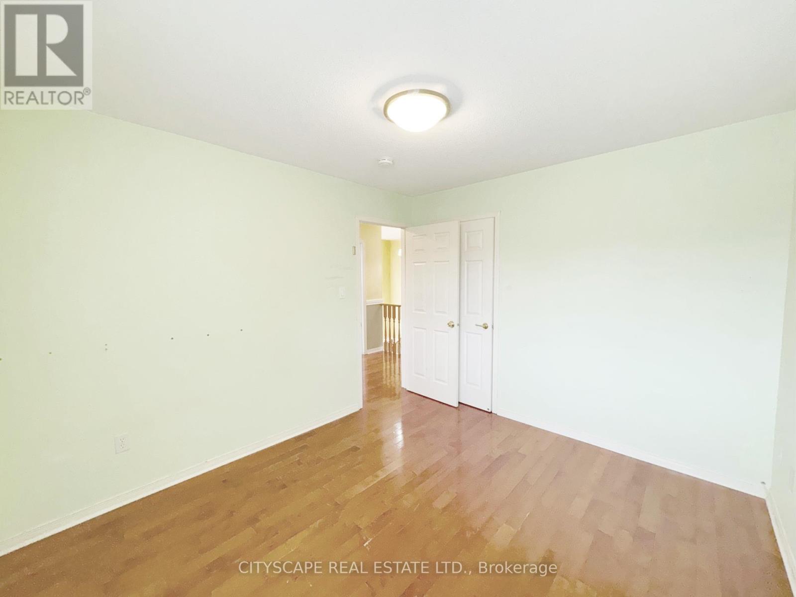 3310 Crimson King Circle, Mississauga, Ontario  L5W 8M8 - Photo 27 - W12266539