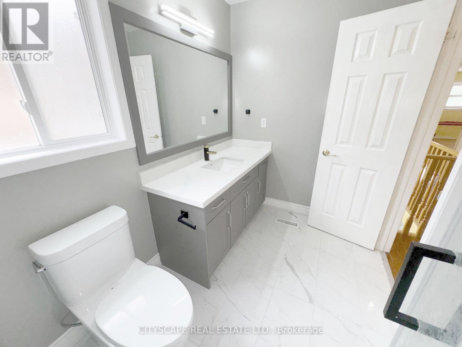 3310 Crimson King Circle, Mississauga, Ontario  L5W 8M8 - Photo 32 - W12266539