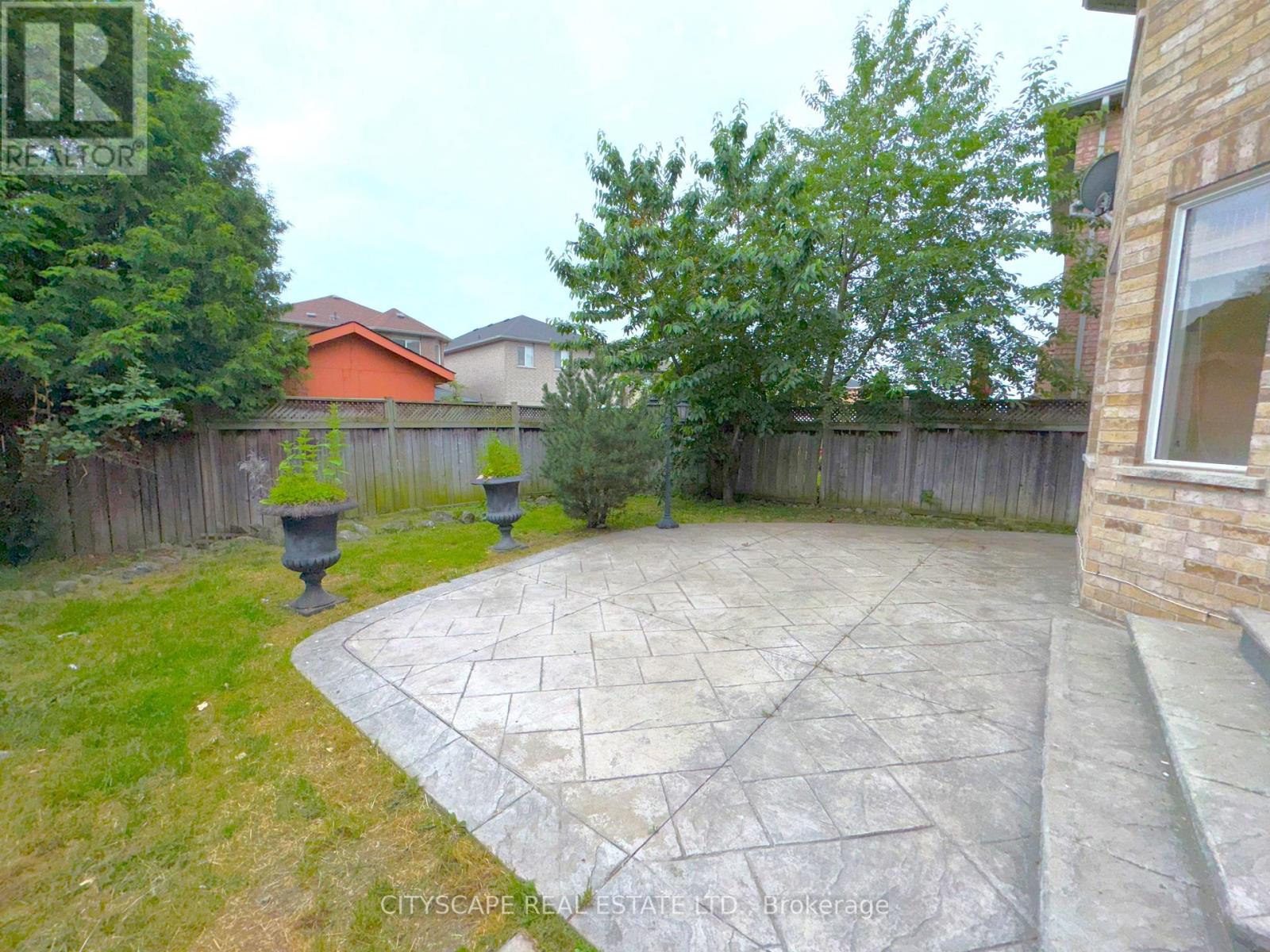 3310 Crimson King Circle, Mississauga, Ontario  L5W 8M8 - Photo 46 - W12266539