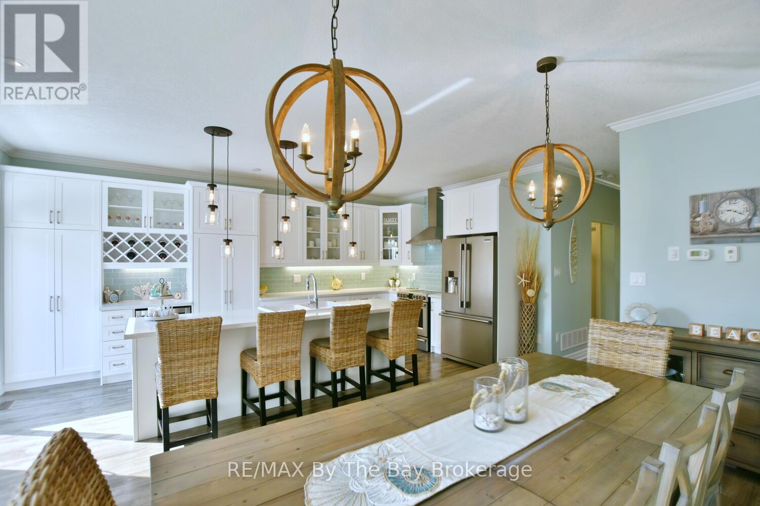 121 45th Street N, Wasaga Beach, Ontario  L9Z 1Z4 - Photo 12 - S12266577