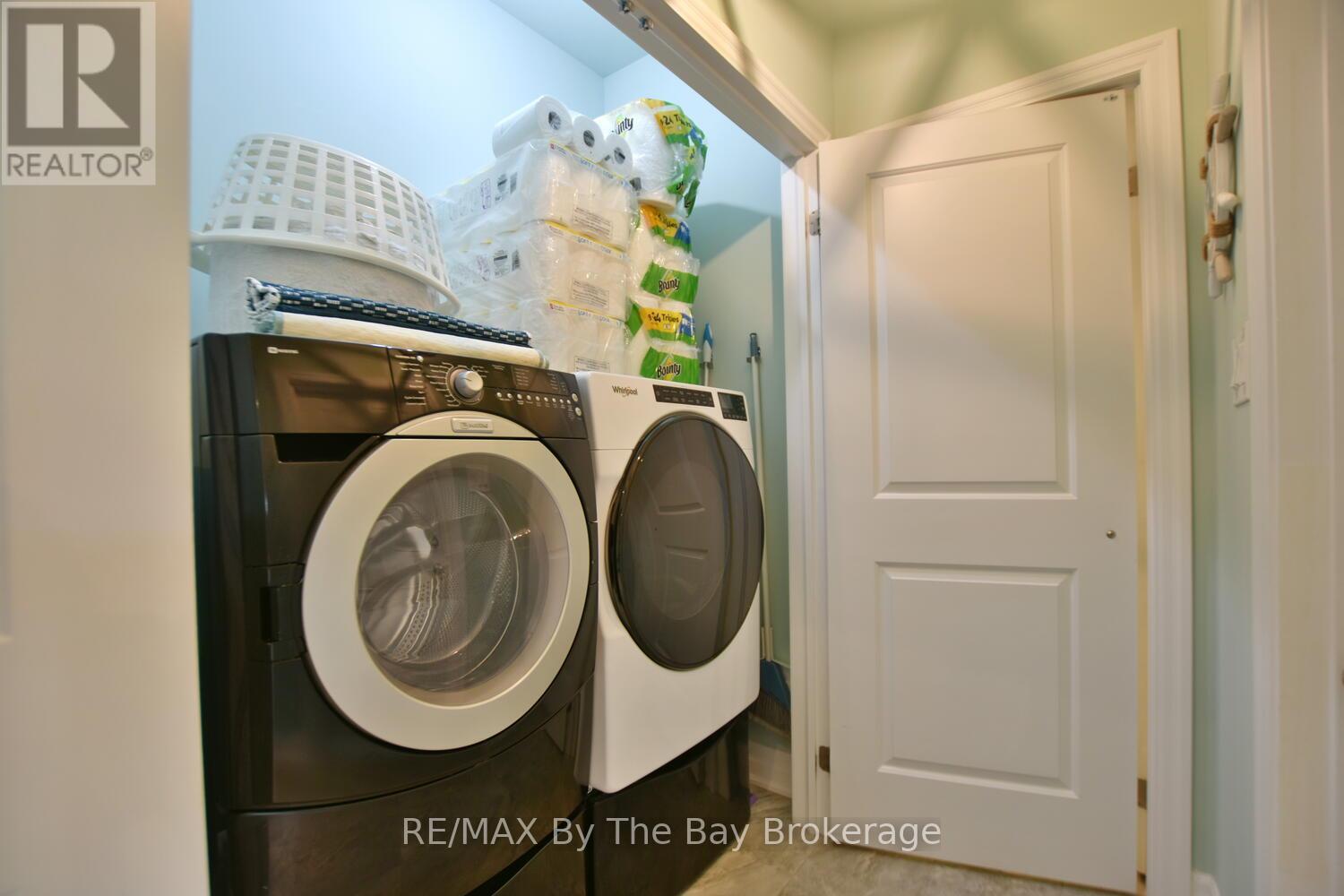 121 45th Street N, Wasaga Beach, Ontario  L9Z 1Z4 - Photo 16 - S12266577