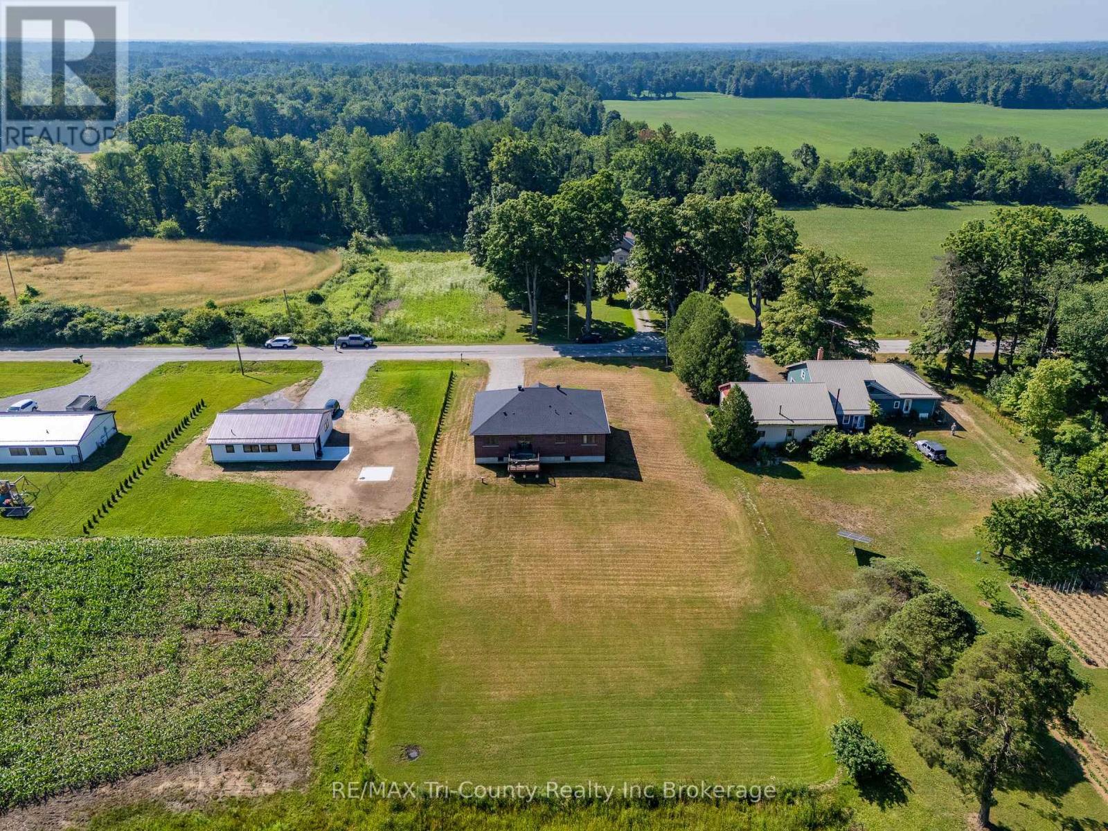 377 10th Concession Road, Norfolk, Ontario  N0J 1G0 - Photo 37 - X12257808