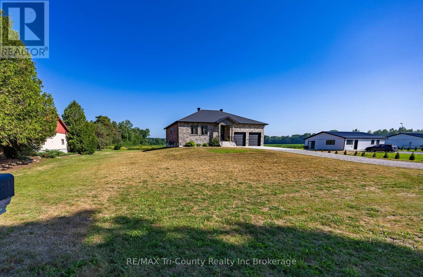 377 10th Concession Road, Norfolk, Ontario  N0J 1G0 - Photo 2 - X12257808