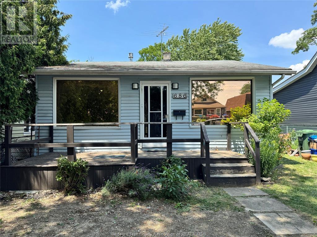 Property at 686 Stanley image 3