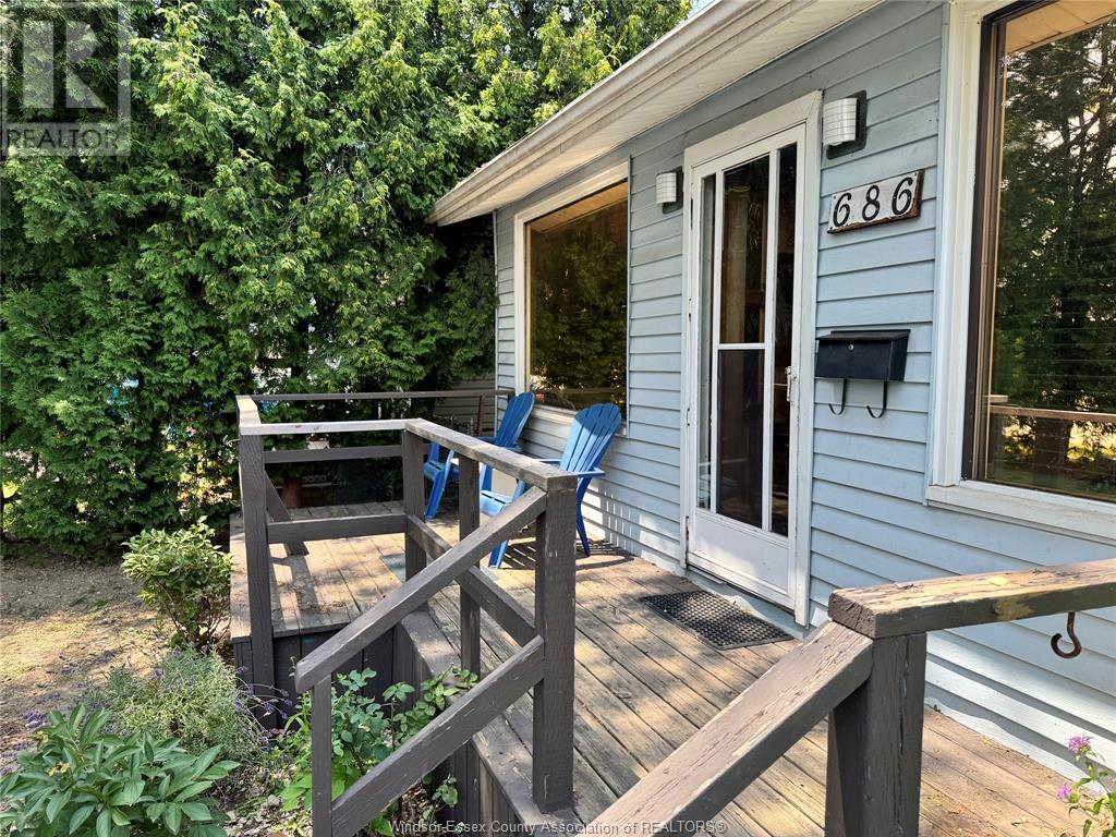 Property at 686 Stanley image 5