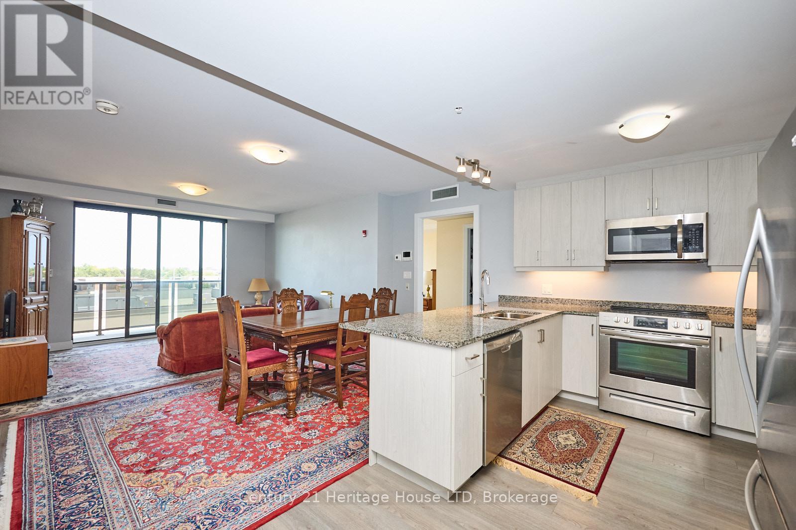 304 - 300g Fourth Avenue, St. Catharines, Ontario  L2S 0E6 - Photo 4 - X12266588