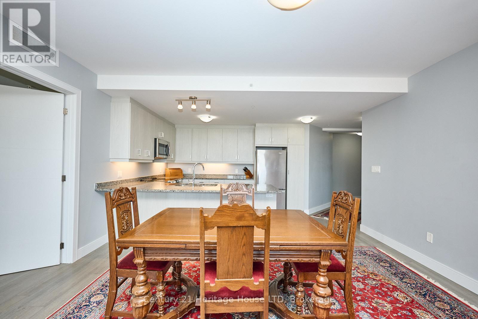 304 - 300g Fourth Avenue, St. Catharines, Ontario  L2S 0E6 - Photo 6 - X12266588